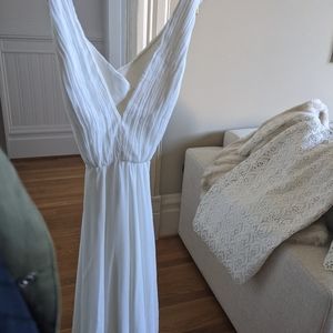 Alice +Olivia white dress